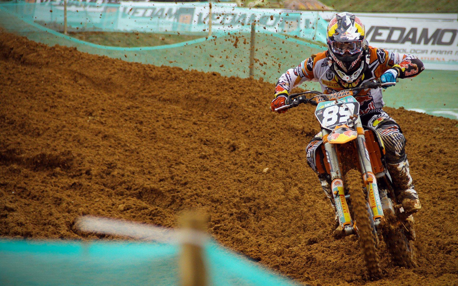 羽生结弦宣布转型职业花滑选手 未来将专注于冰上表演与创新